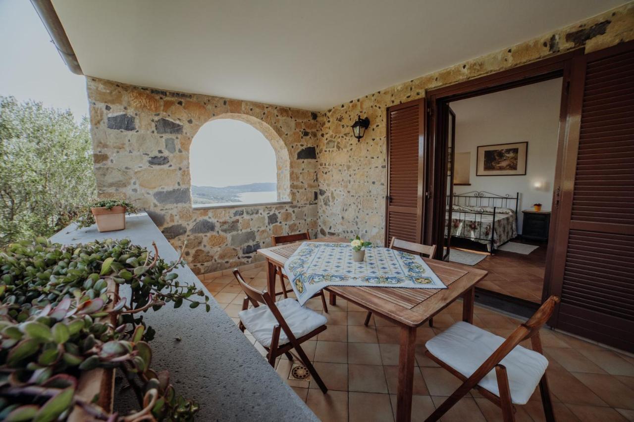Residenza Golfo Degli Ulivi Aparthotel Каприоли Екстериор снимка