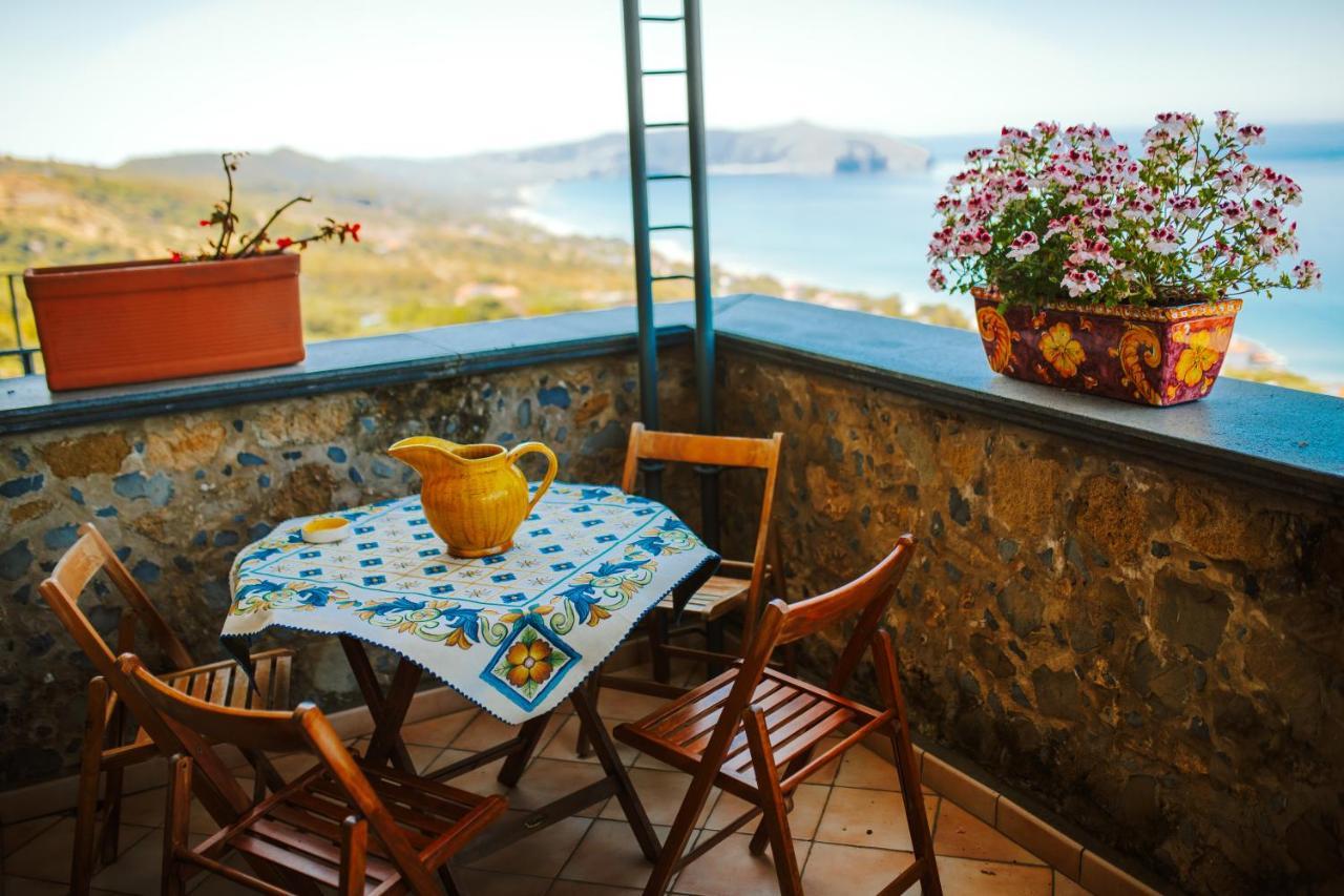 Residenza Golfo Degli Ulivi Aparthotel Каприоли Екстериор снимка